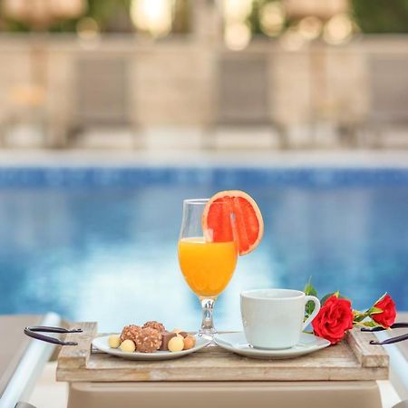 Luxury Apartments Queen Petrovac エクステリア 写真