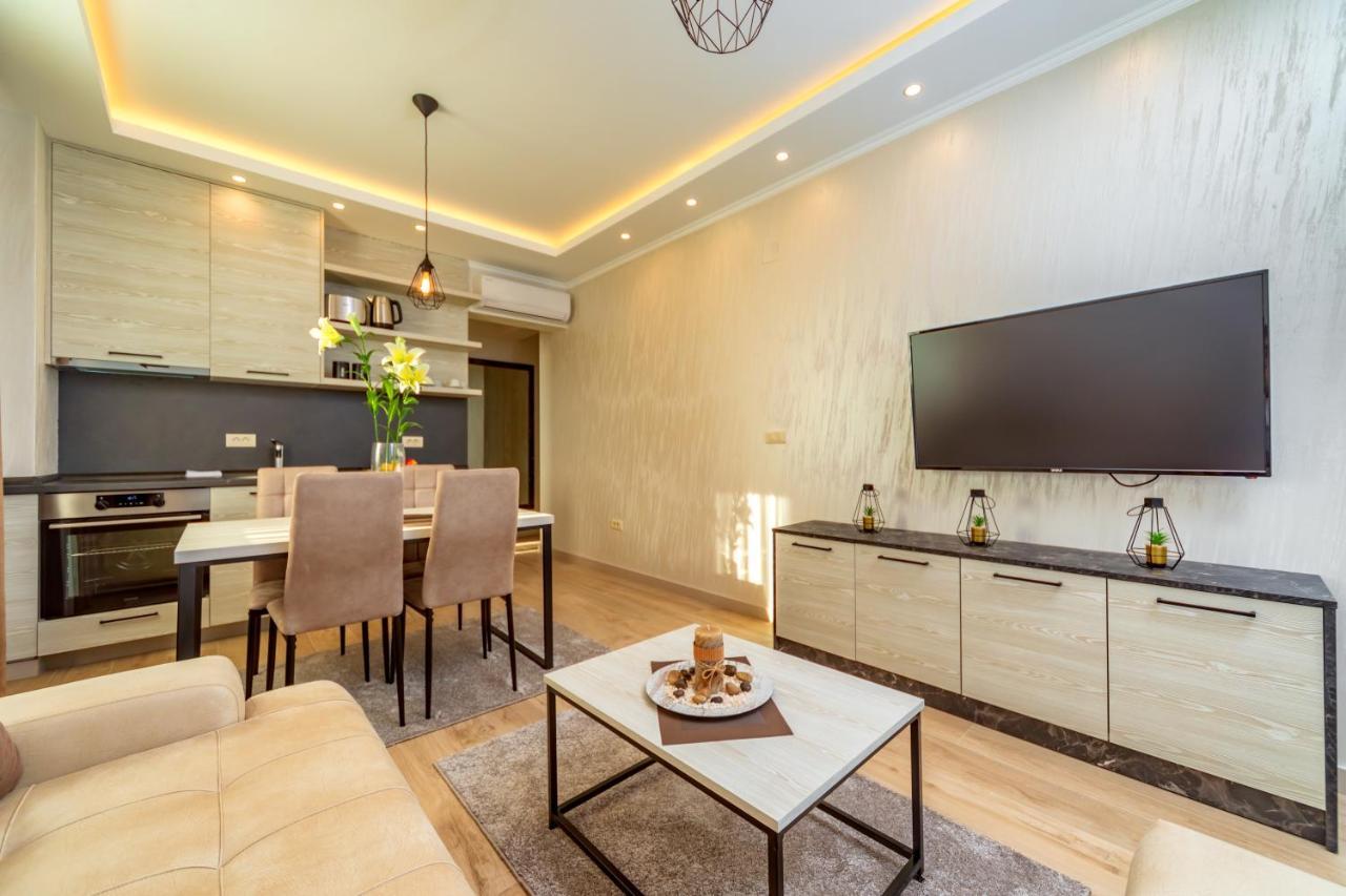 Luxury Apartments Queen Petrovac エクステリア 写真