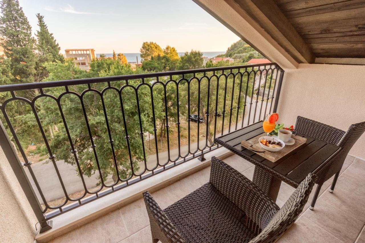 Luxury Apartments Queen Petrovac エクステリア 写真
