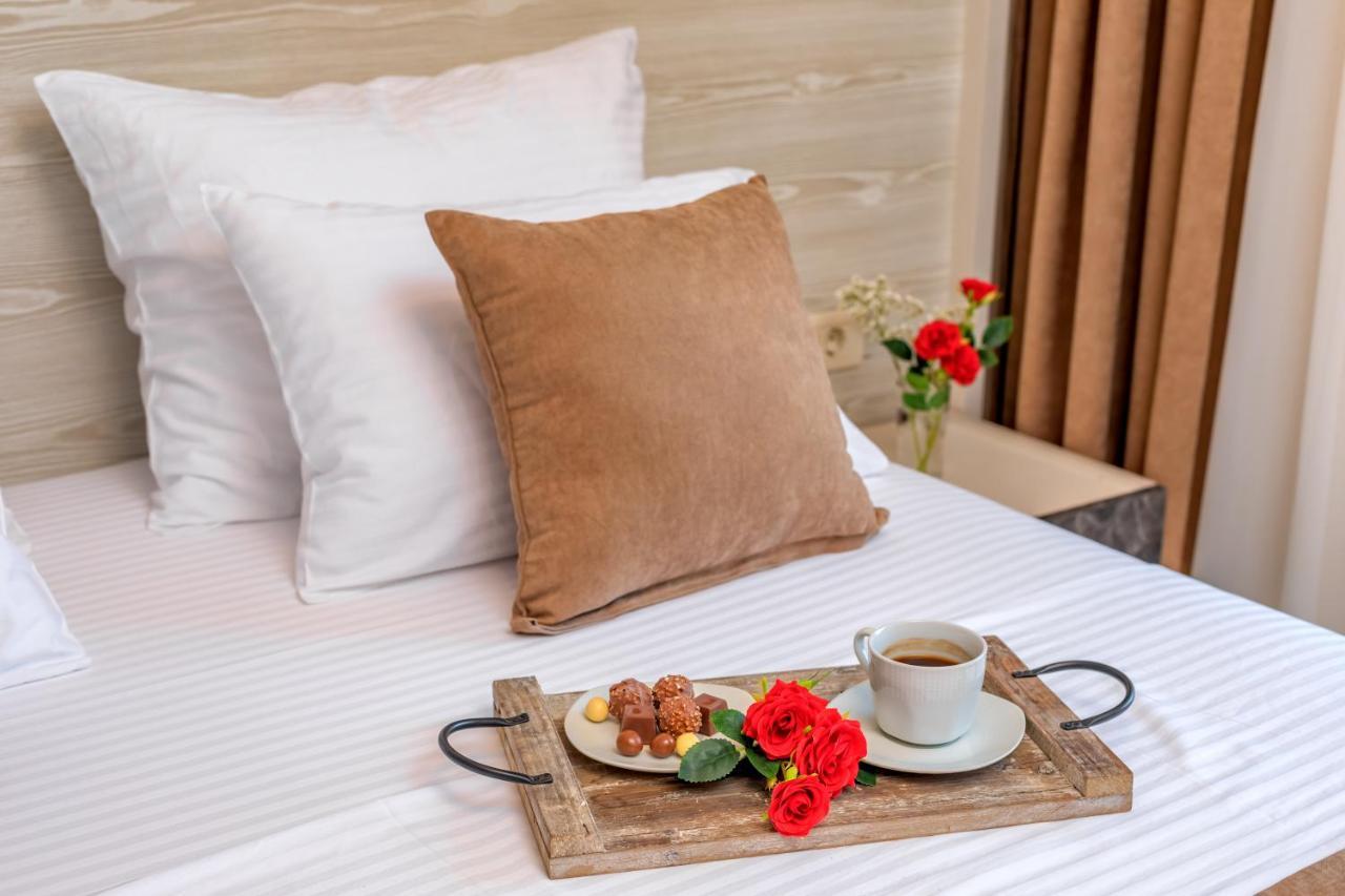 Luxury Apartments Queen Petrovac エクステリア 写真