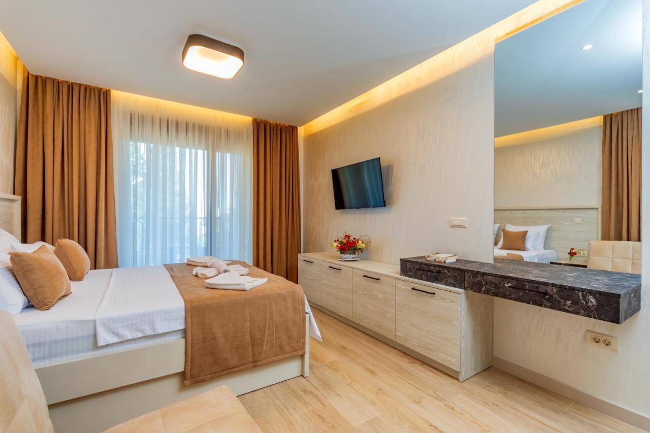 Luxury Apartments Queen Petrovac エクステリア 写真