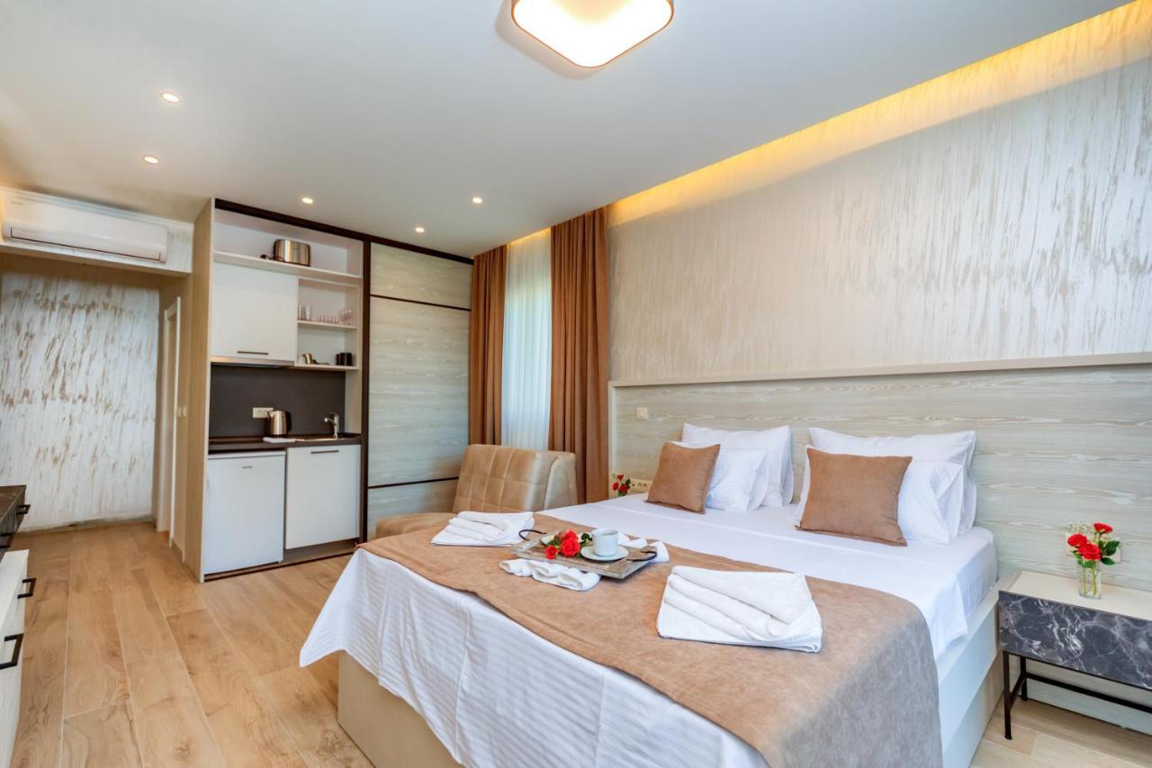 Luxury Apartments Queen Petrovac エクステリア 写真